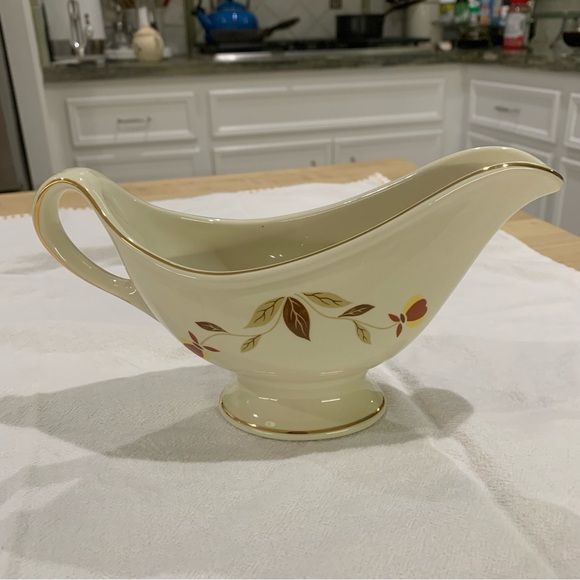 Hall’s China Autumn Leaf Open Sauce Boat - Picture 2 of 11